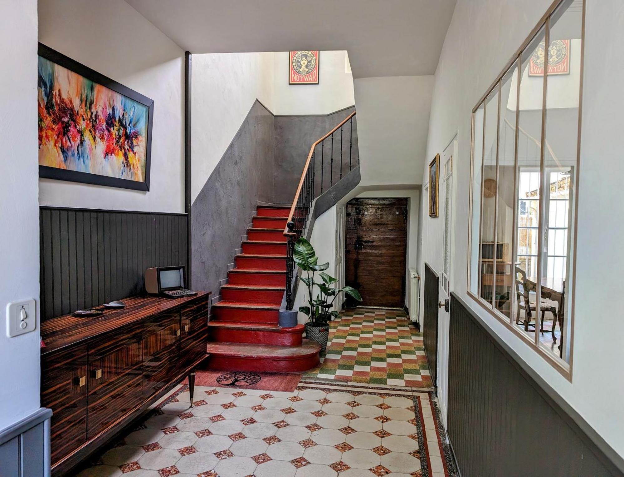 Maison De Style Tout Confort, Position Ideale, Avec Clim Et Petit Exterieur Orange  Buitenkant foto